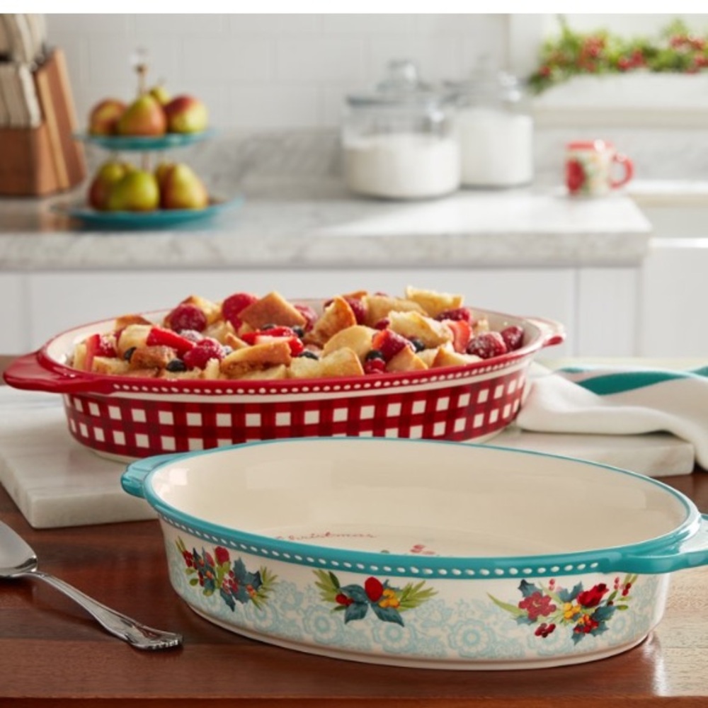 The Pioneer Woman Red and Blue Christmas Floral oval Baking Dish Set